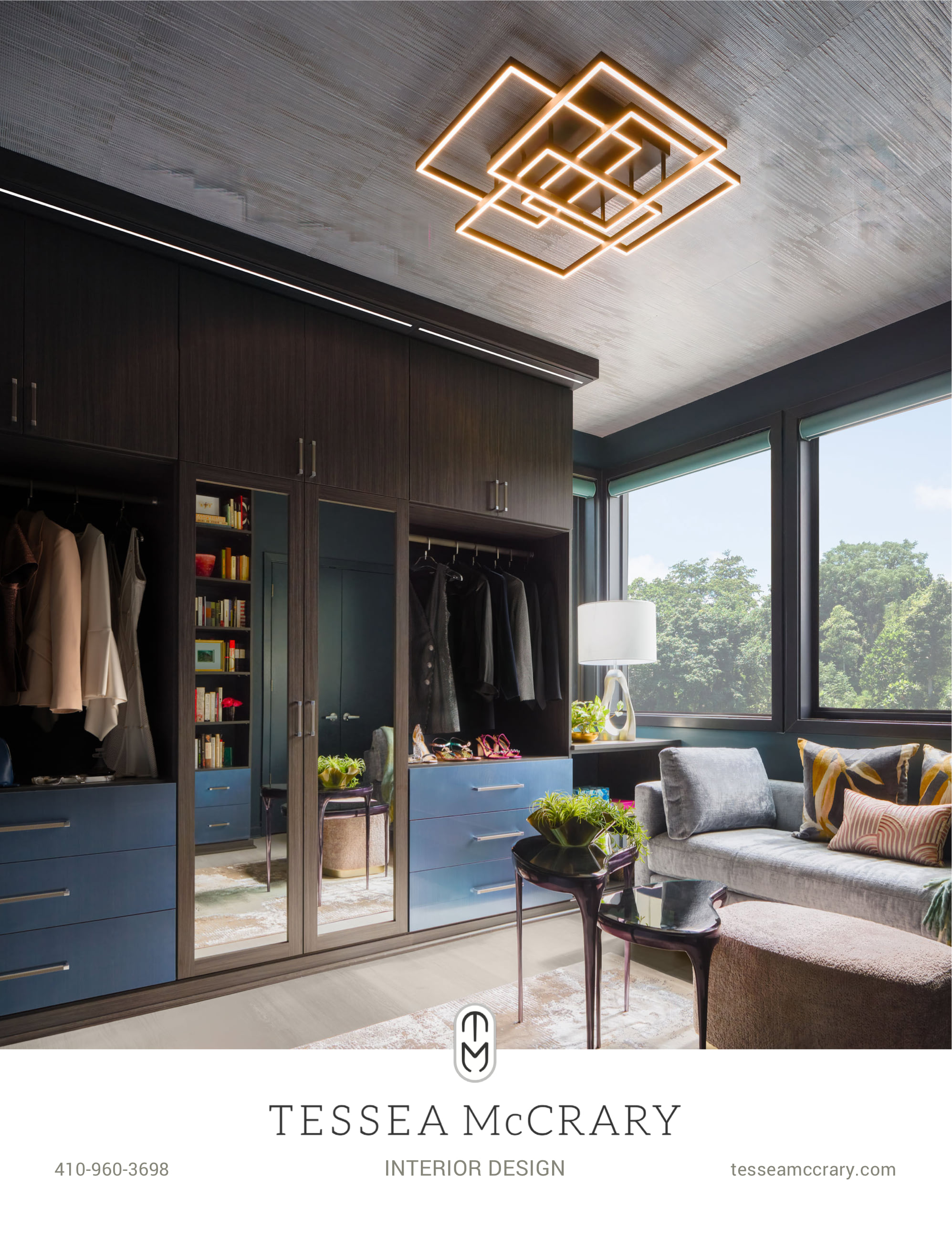 The second ad, a dressing room to all four edges, with the mark, the name and the number on a white band at the foot
