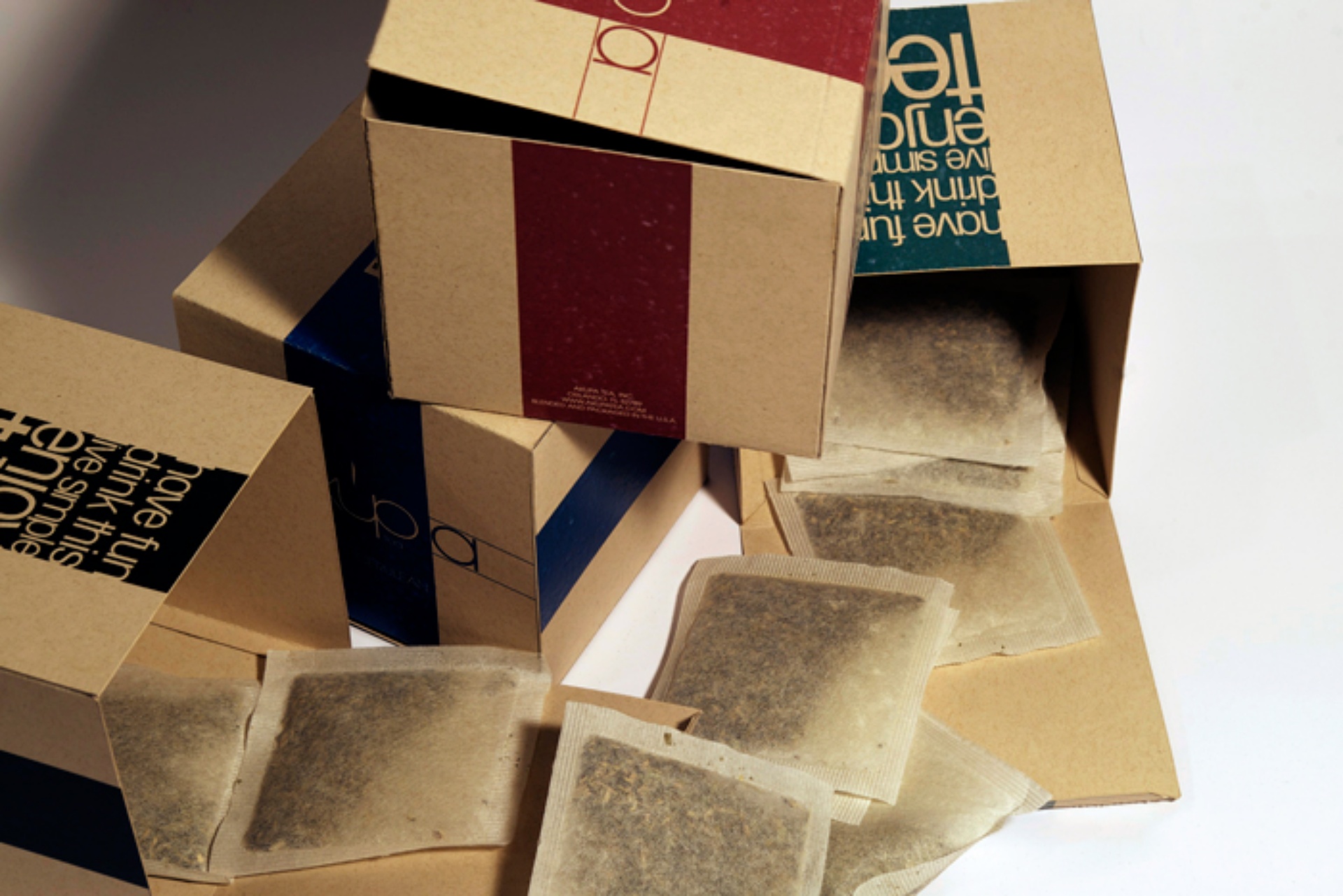 A box open, the bags loose, the color band and the copy panel running across it